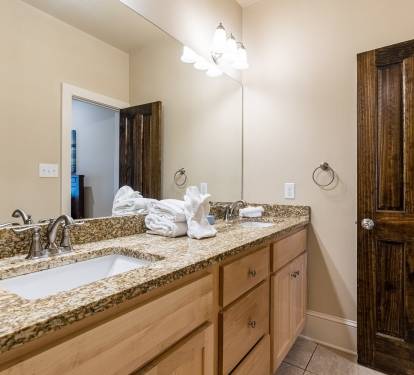 Summer Salt East Bathroom 4