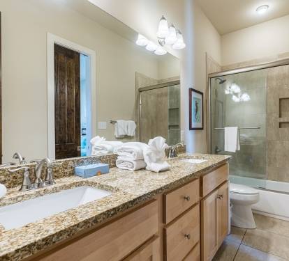 Summer Salt East Bathroom 5