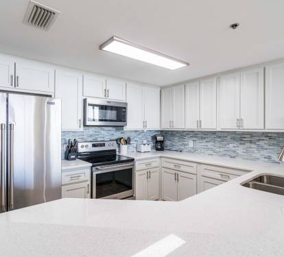 Beach Club 303B Kitchen