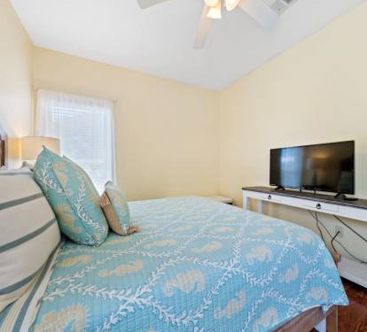 On Golden Pond 8A Bedroom 2