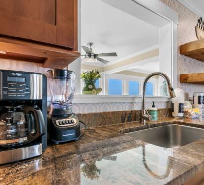 Laguna Beach Daze Drip Coffee Maker