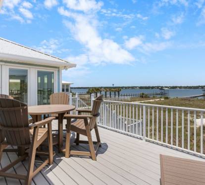 Laguna Beach Daze Lagoon Front Deck Dining