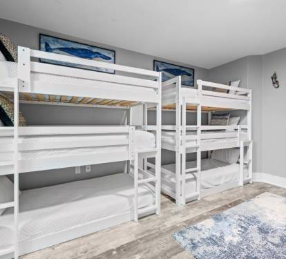 28 Caribe 305C Bedroom 3 Bunk Room