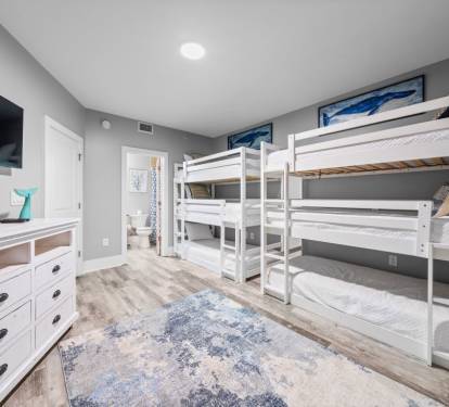29 Caribe 305C Bedroom 3 Bunk Room