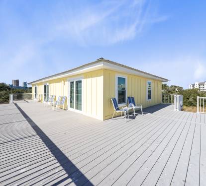 Point House II Large Wrap-Around Deck