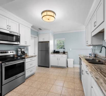 Point House II Kitchen