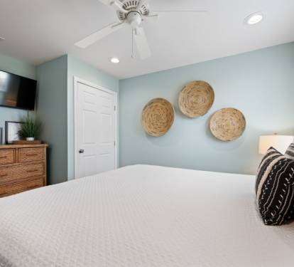 Take It EZ Bedroom 2