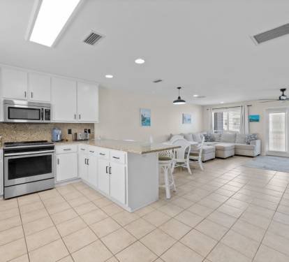 Wave Watch II Kitchen