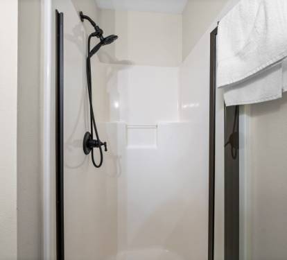 Wave Watch II Bathroom 2