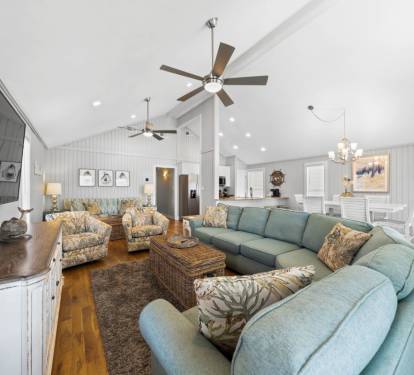 4 Shore Living Room