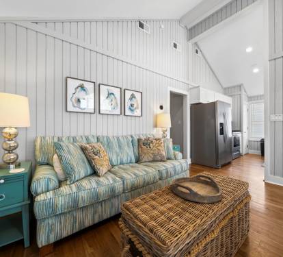 4 Shore Living Room