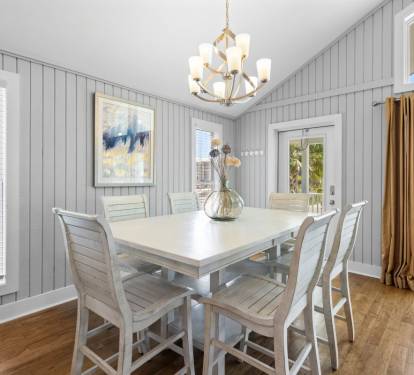 4 Shore Dining Table Seats 6