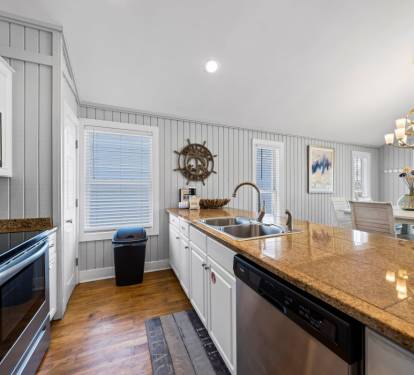 4 Shore Kitchen