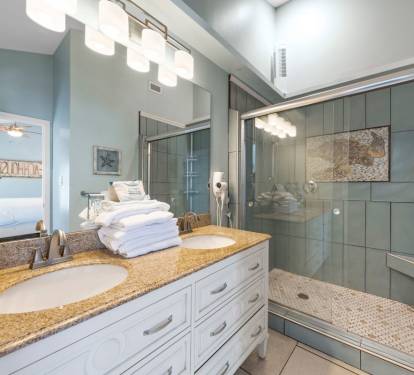 4 Shore Primary Bathroom