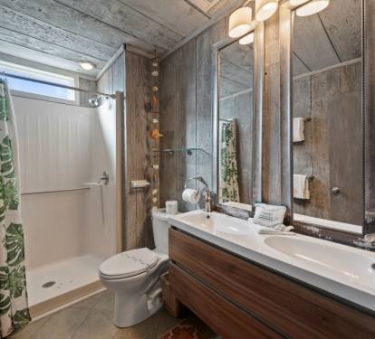 19 The Beach Shack Bathroom 2