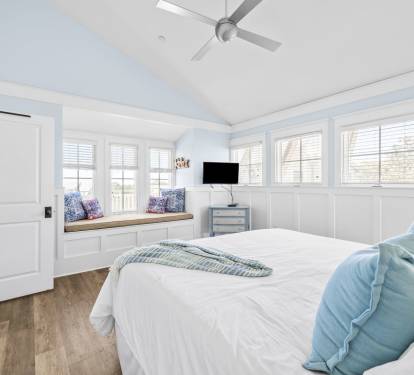 Primary King Suite - Equipped with a Flat-Screen TV