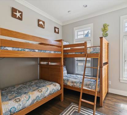 2nd Floor Bunk Room - 2 Twin over Twin Bunks