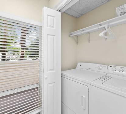 Full-Size Washer & Dryer off Kitchen