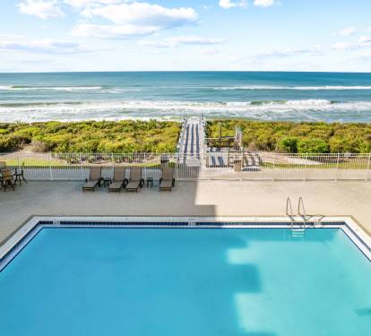 Seamless Beach Access - The Sand Awaits!