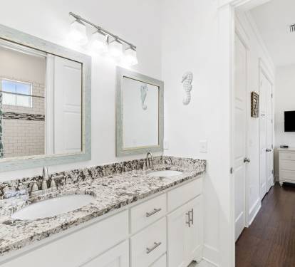 2nd Floor Shared En-Suite - Dual Vanities