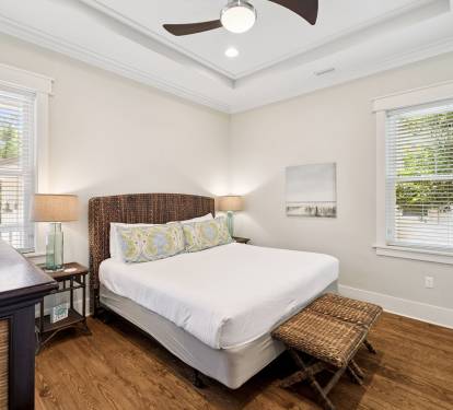 1st Floor - King Guest Suite