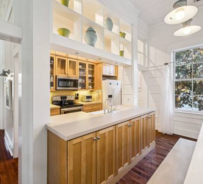 Spacious & Well Equipped Kitchen