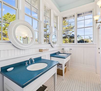 Bunk Room En-Suite - Dual Vanities