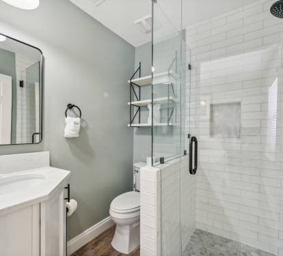 Primary En Suite - Walk In Shower & Single Vanity