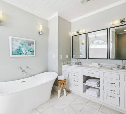 Primary King En-Suite - Dual Vanities