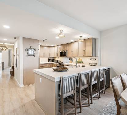Bar Seating for 4 + Built-In Wine Cooler!