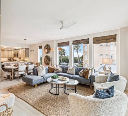 Ample Seating for Gathering & Entertaining