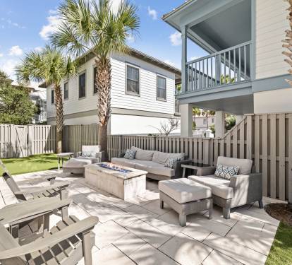 Pool Deck - Equipped with a Gas Firepit & Putting Green!