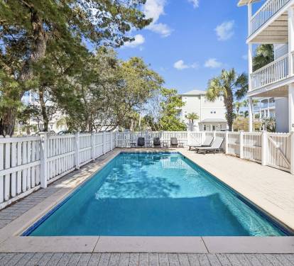 Jump Into the Expansive Private Pool!