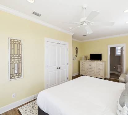 King Guest Suite - Balcony Access + Flat-Screen TV
