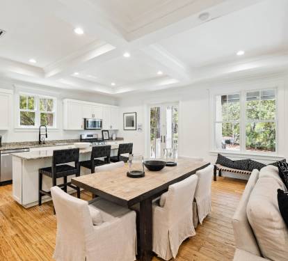 Dining Area - Seating for 6