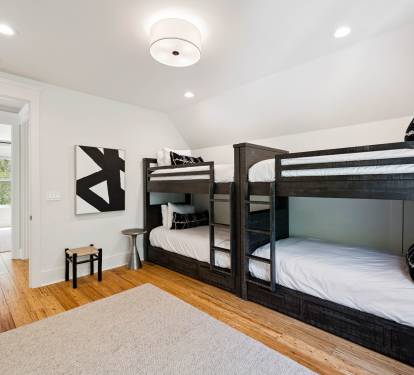 Twin Bunk Room - 2 Twin over Twin Bunks!