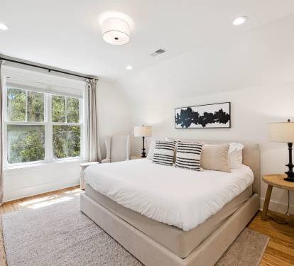 2nd Floor - King Guest Suite
