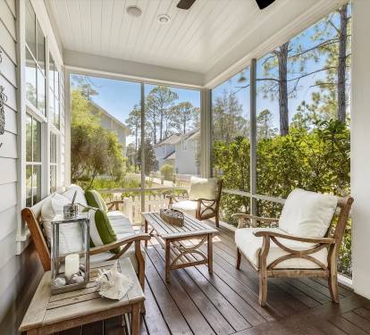 Spacious, breezy outdoor living with lounge seating and dining for six, perfect for morning coffee or evening cocktails.