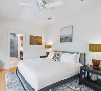 2nd Floor - Primary Suite - King Size Bed