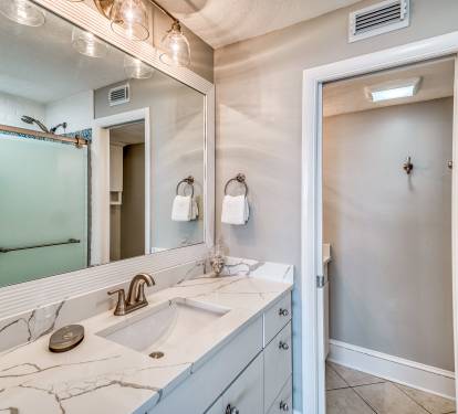 Primary En-Suite  - Equipped with a Dual Vanity