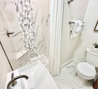 3rd Floor - King Guest En-Suite
