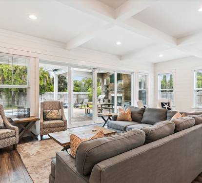 Large 1st Floor Living Area