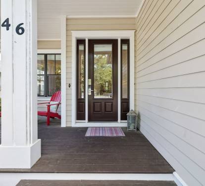 Cozy Front Porch - Perfect for Morning Coffee