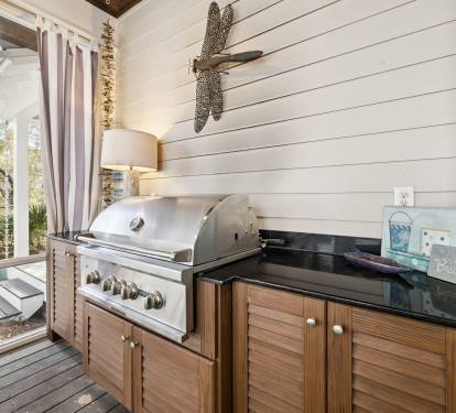 Grill Up Dinner & Enjoy Al Fresco Dining!