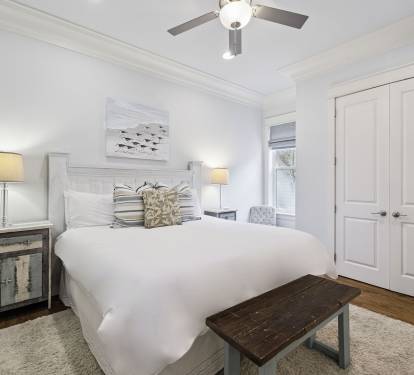 1st Floor - King Guest Suite