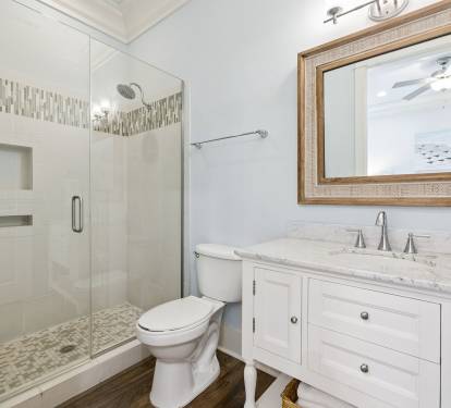 King Guest En-Suite - Single Vanity + Walk-In Shower