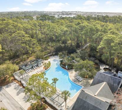 Spend Lazy Days Poolside at the Community Pool!