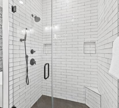 1st Floor - Primary En Suite