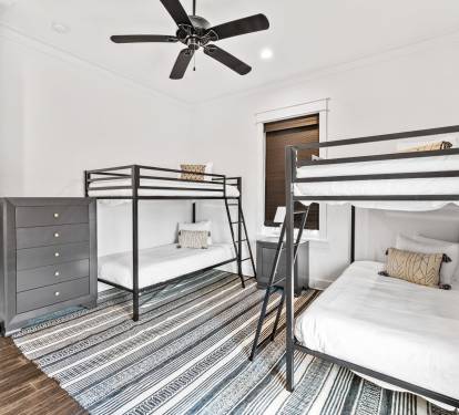 2nd Floor - Bunk Room - Two Twin over Twins