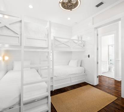 2nd Floor Bunk Room - Perfect for Kiddos!